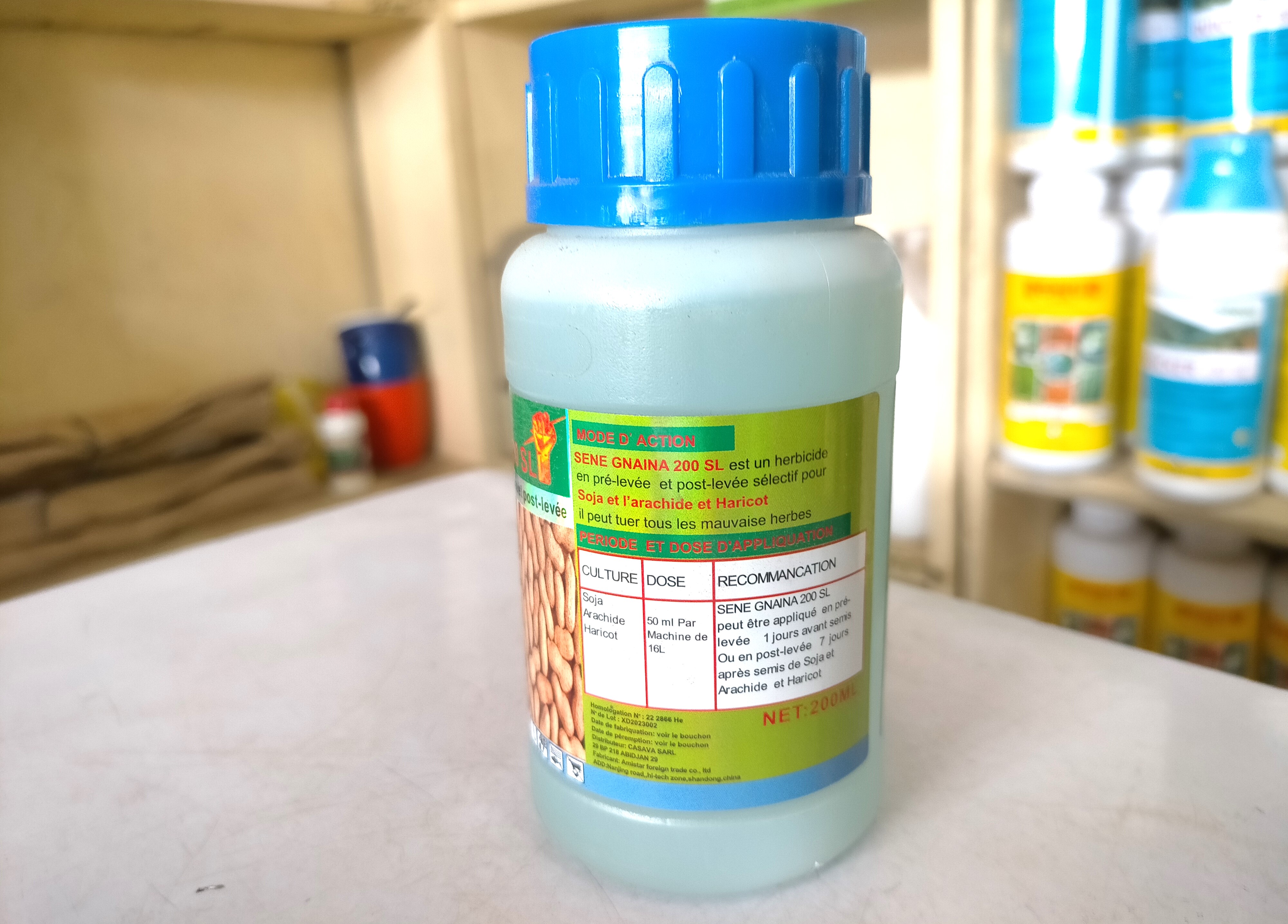 Herbicide liquide sélectif de pré-levée et de post-levée SENE GNAINA 200 SL 200 ml – Soja, arachide, haricot