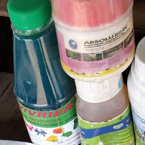 Engrais foliaire VIVRIER NPK 10-8-10 500 ml – Cultures vivrières et florales