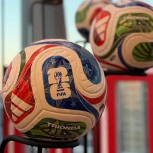 Ballon de football sans fil ADIDAS FIFA TRIONDA WORLD CUP multicoloris