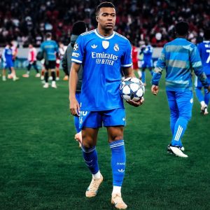 Maillot de football 3è REAL MADRID Pro simple 2025-26